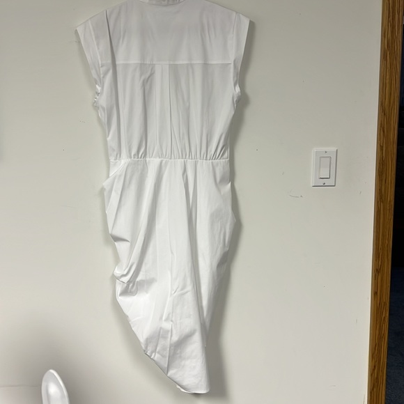 Classic Veronica Beard.  Flattering ruched detail - Picture 3 of 3